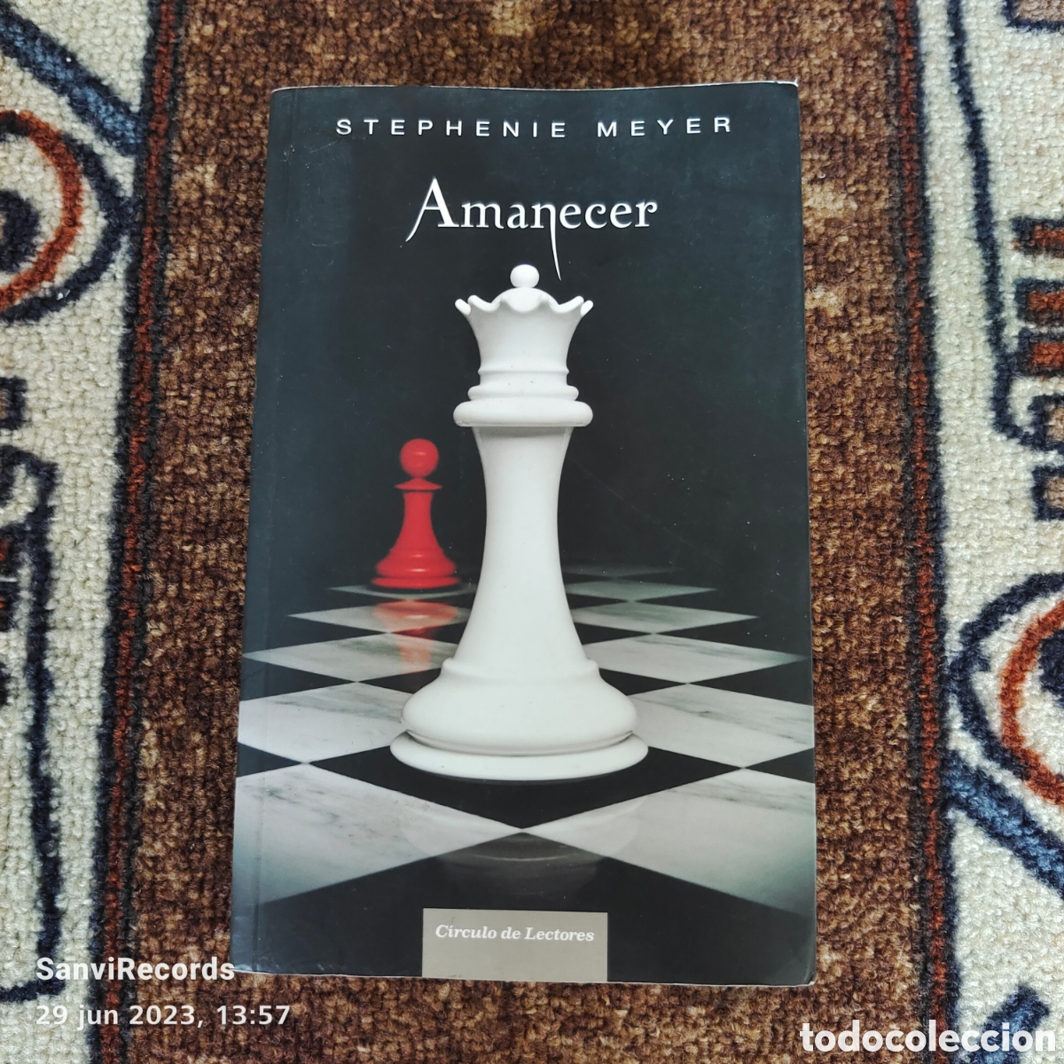 Libros de segunda mano: AMANECER (STEPHENIE MEYER) (C&Iacute;RCULO DE LECTORES) - Foto 1