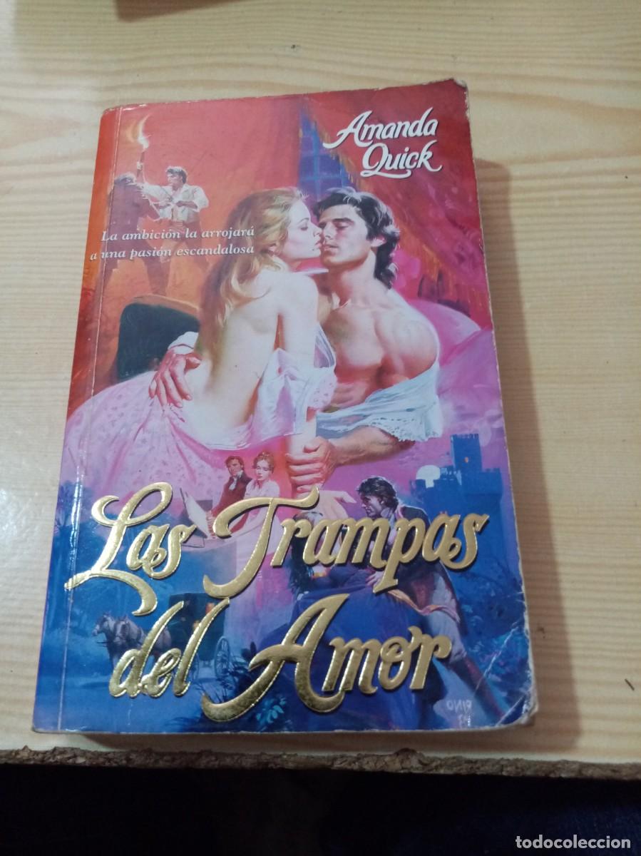Libros de segunda mano: LAS TRAMPAS DEL AMOR. AMANDA QUICK. EST11B1 - Foto 1
