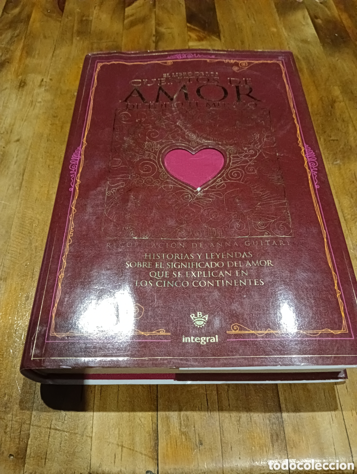 Second hand books: El libro de los cuentos de Amor de todo el mundo.