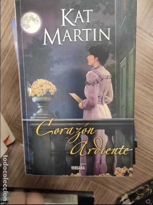 Second hand books: novela rom&aacute;ntica, MARTIN,Kat , CORAZON ARDIENTE ,