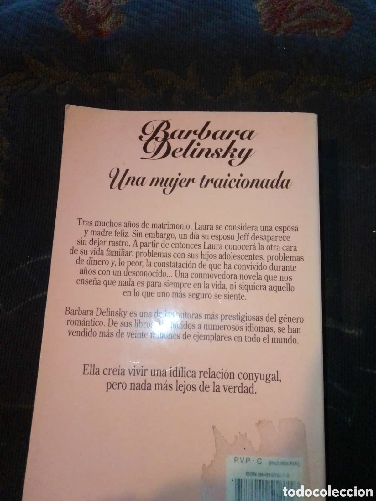 Libros de segunda mano: Una mujer traicionada Barbara Delinsky - Foto 2