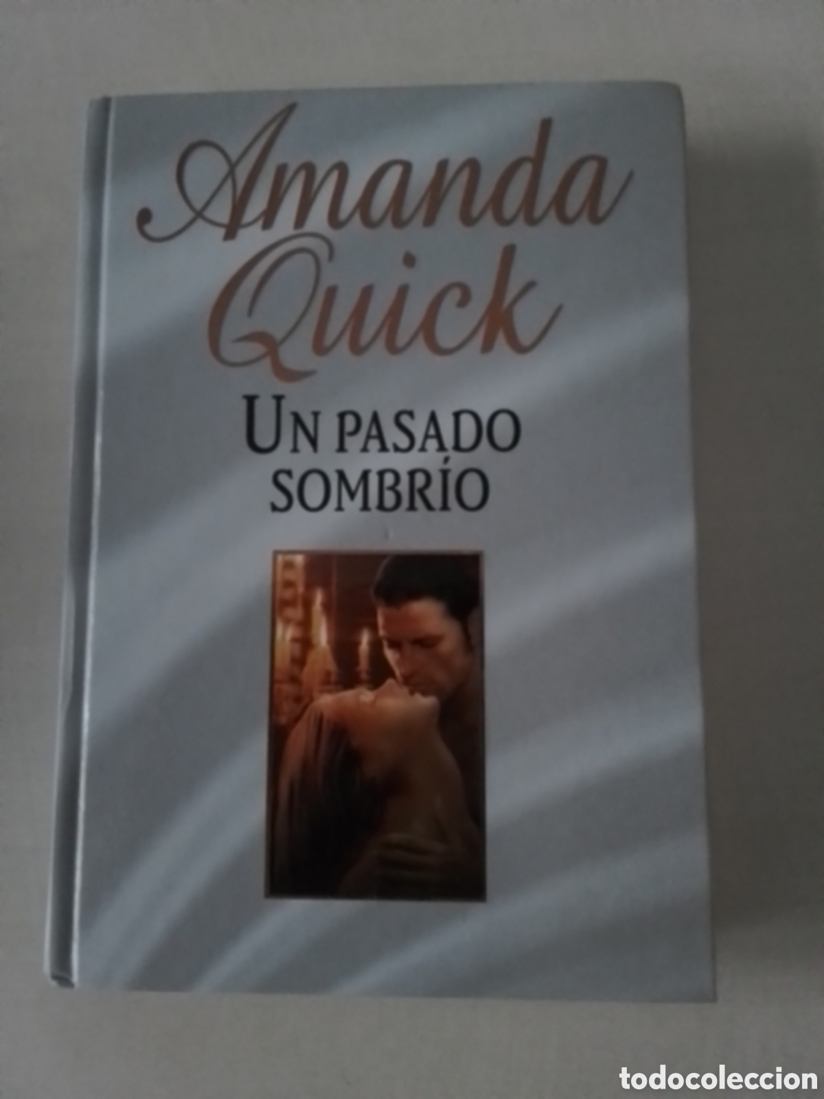 Libros de segunda mano: Libro Amanda Quick - Foto 1