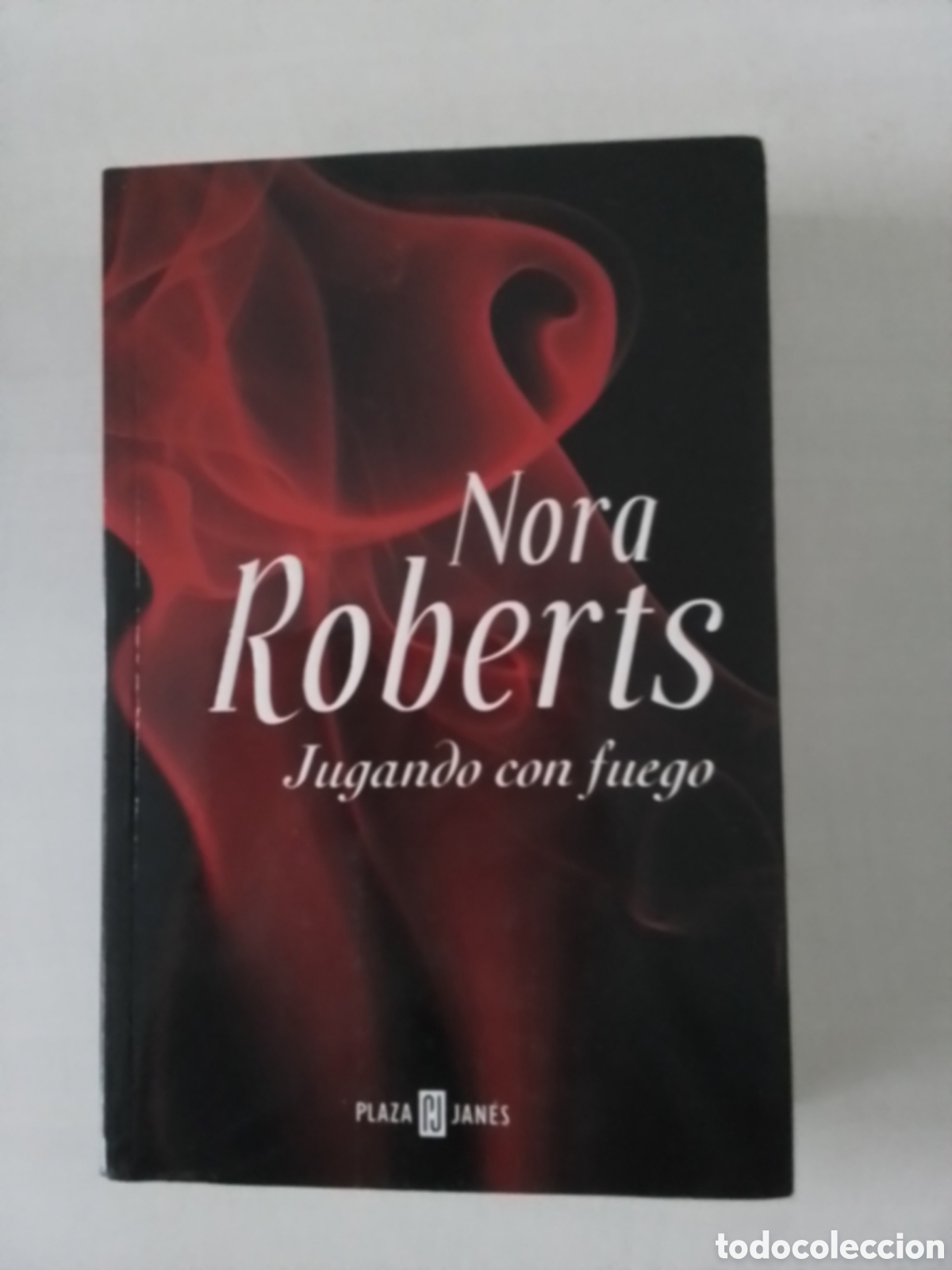 Libros de segunda mano: Libro Nora Roberts - Foto 1
