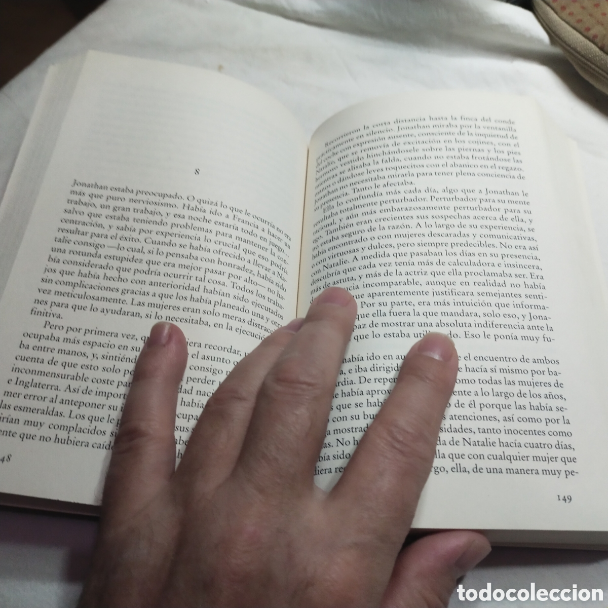 Libros de segunda mano: Encantos ocultos. Adele. Rom&aacute;ntica. - Foto 2