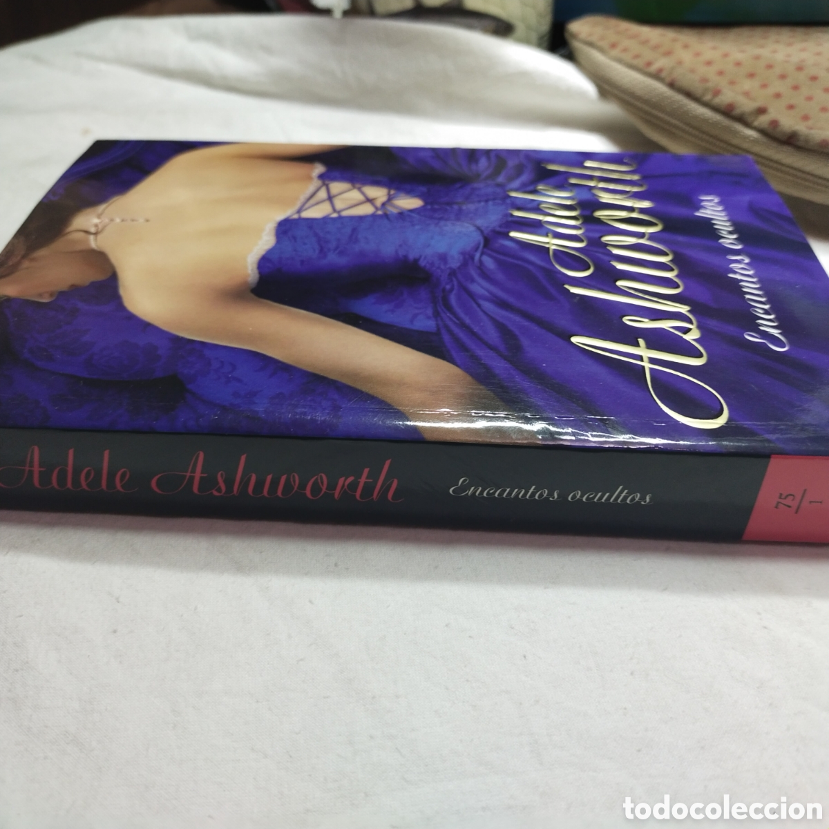Libros de segunda mano: Encantos ocultos. Adele. Rom&aacute;ntica. - Foto 3