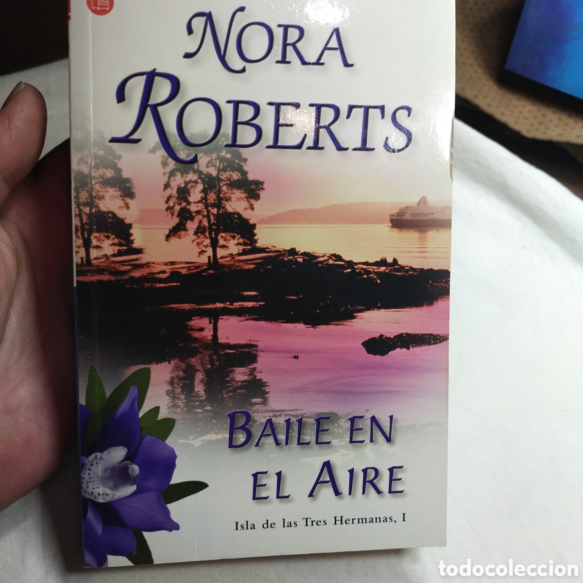 Libros de segunda mano: Baile en el aire. Nora Roberts - Foto 1