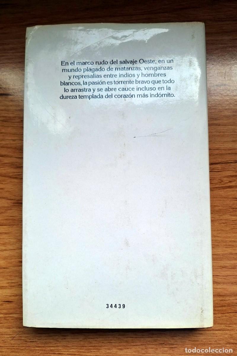 Libros de segunda mano: Novela Rom&aacute;ntica - Coraz&oacute;n ind&oacute;mito - Foto 2