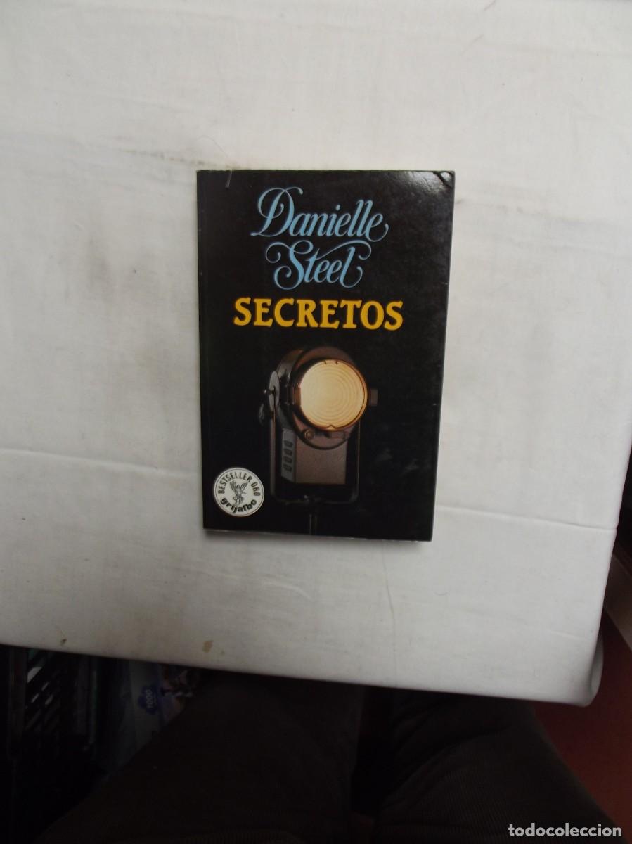 Libros de segunda mano: SECRETOS DE DANIELLE STEEL - Foto 1