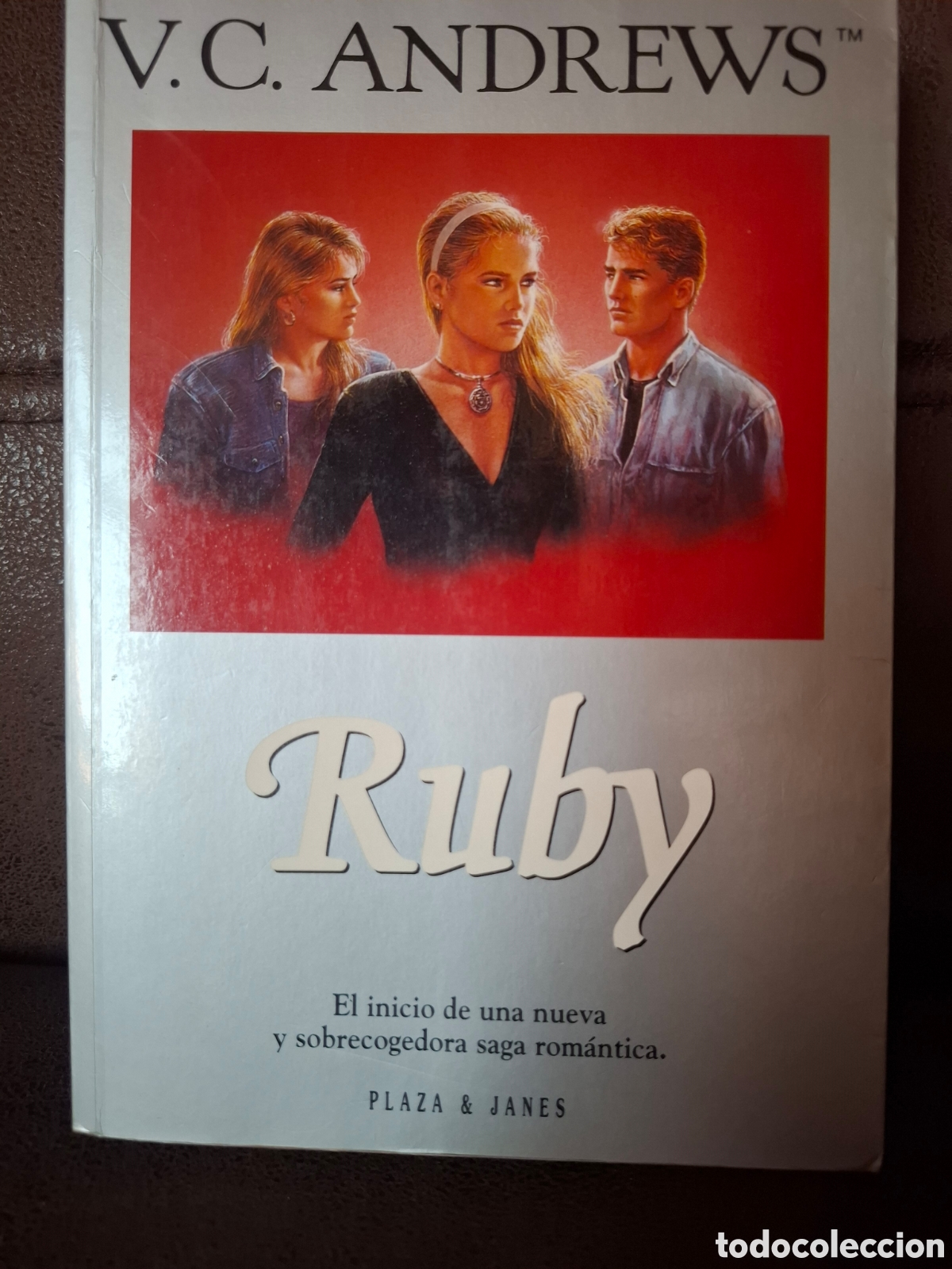 Libros de segunda mano: Libro RUBY. V.C. Andrews. Plaza & Janes - Foto 1