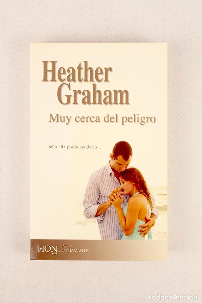 Libros de segunda mano: Muy cerca del peligro - Heather Graham - Foto 2