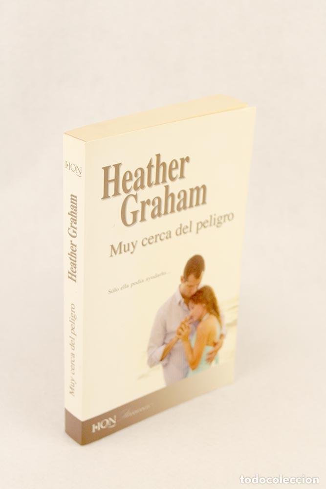 Libros de segunda mano: Muy cerca del peligro - Heather Graham - Foto 1