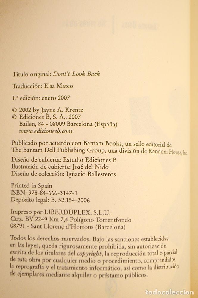 Libros de segunda mano: No mires atr&aacute;s - Amanda Quick - Foto 4