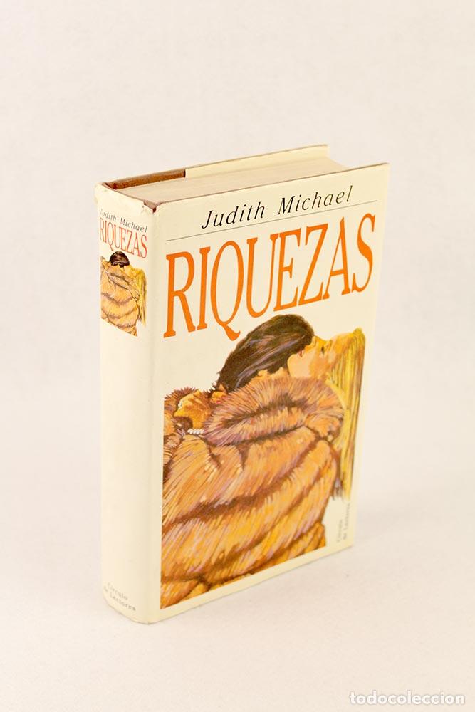 Libros de segunda mano: Riquezas - Judith Michael - Foto 1