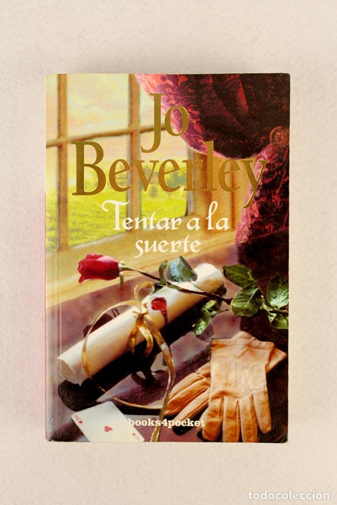 Libros de segunda mano: Tentar a la suerte - Jo Beverly - Foto 2