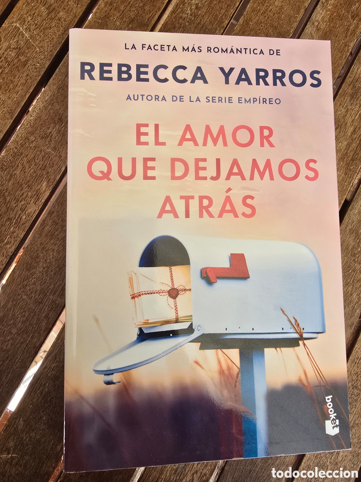 Libros de segunda mano: El amor que dejamos atr&aacute;s Yarros, Rebecca BOOKET 2025 novela romantica