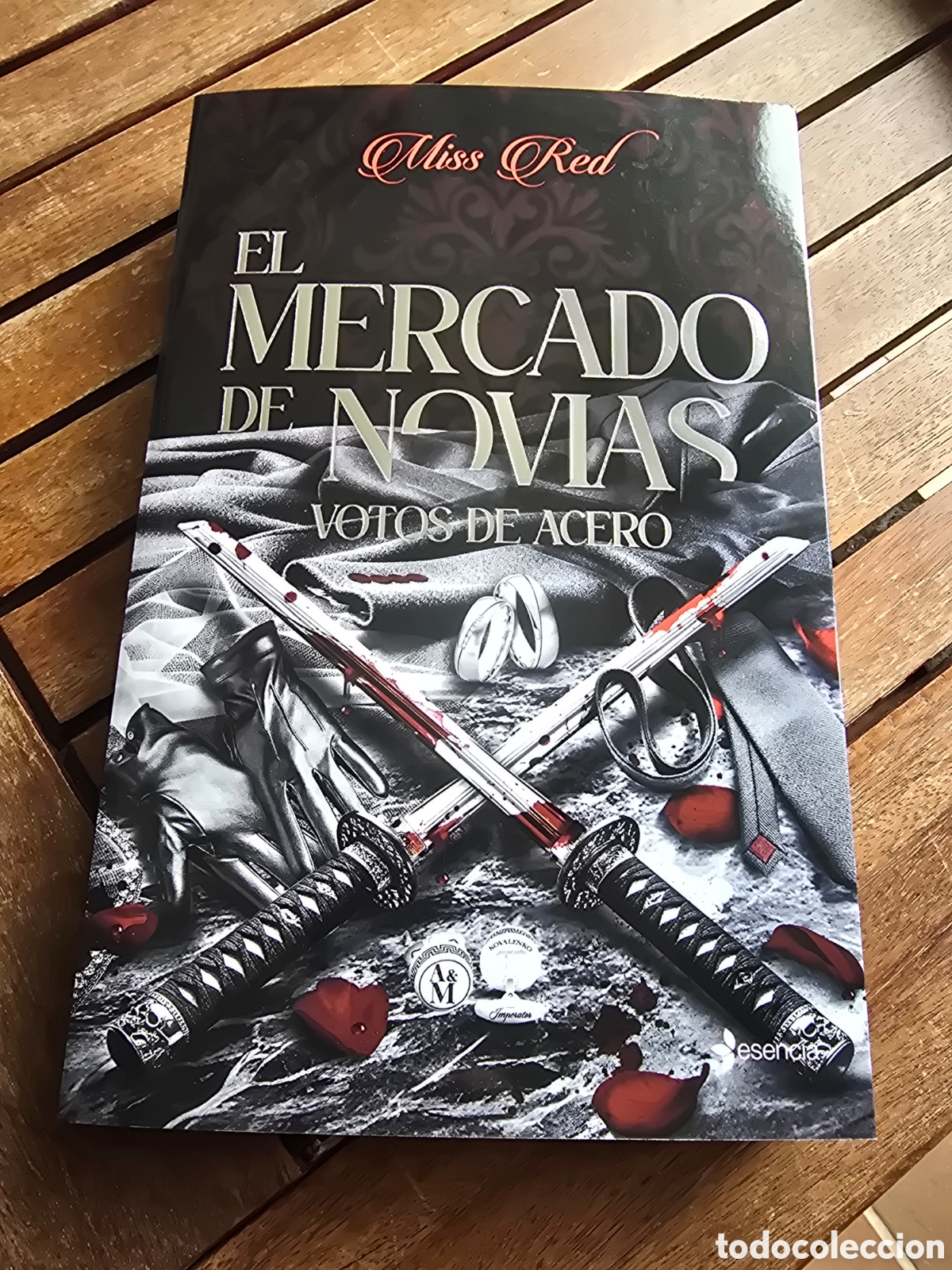 Libros de segunda mano: El mercado de novias, 2. Votos de acero Miss Red Editorial ESENCIA 2026 novela romantica