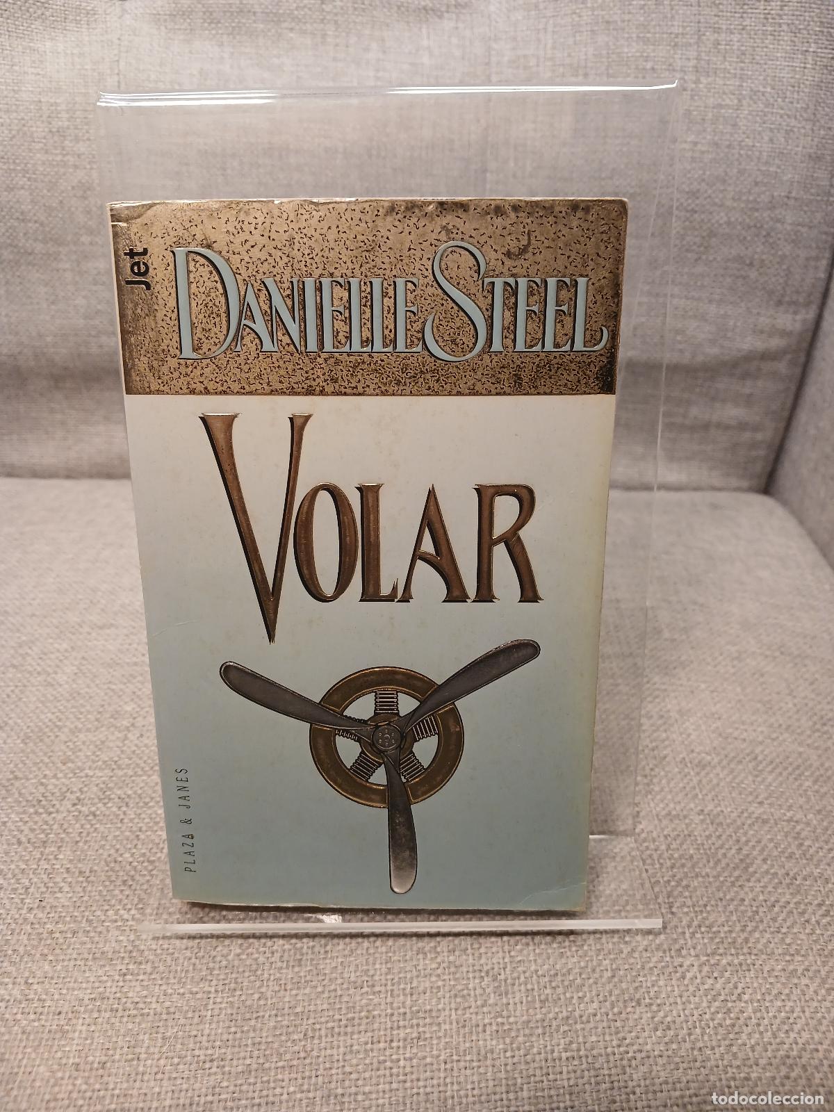 Libros de segunda mano: Volar - Danielle Steel - Foto 1