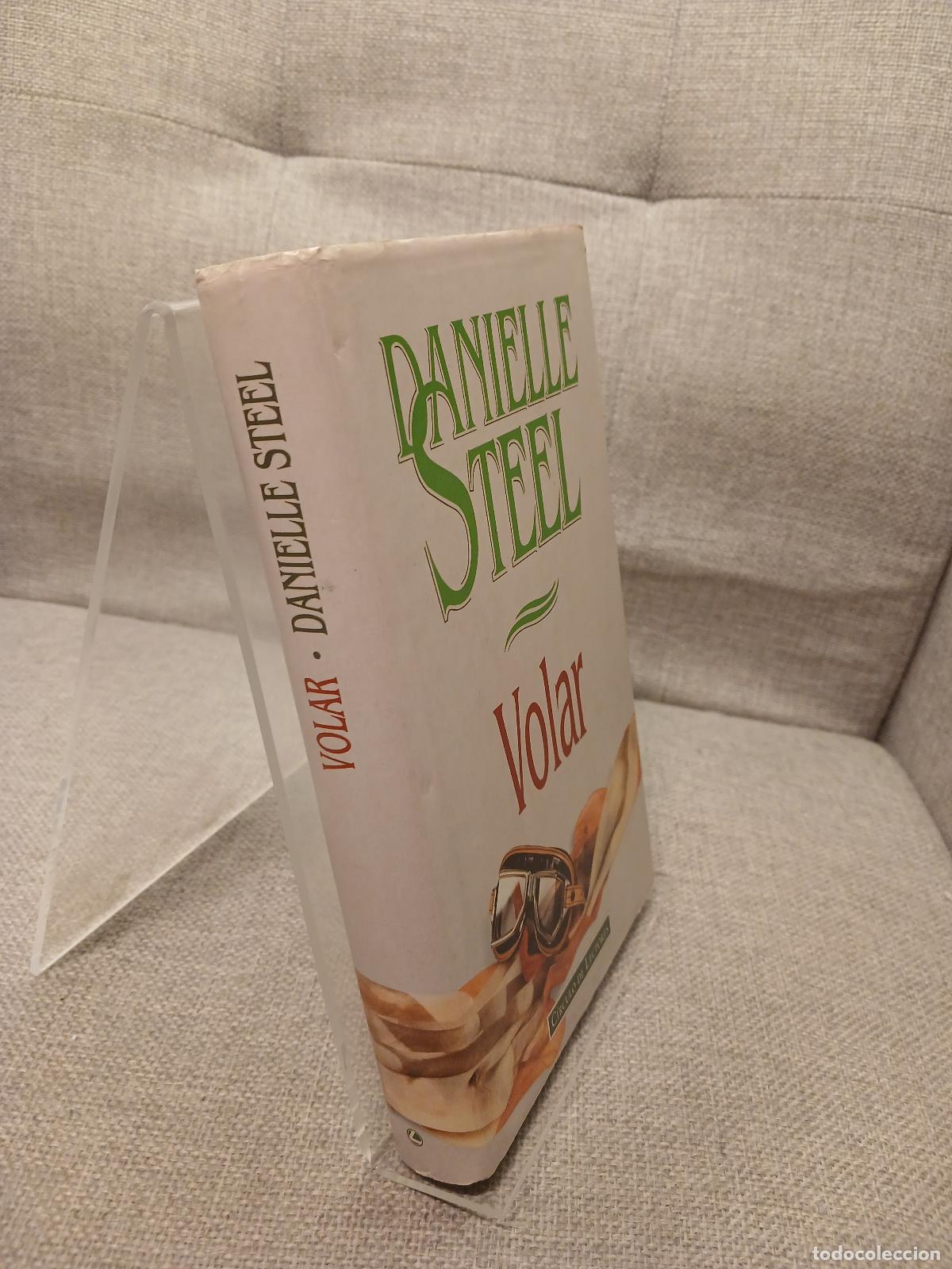 Libros de segunda mano: Volar - Danielle Steel - Foto 2
