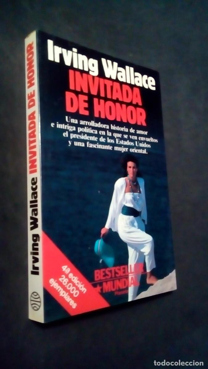 Libros de segunda mano: INVITADA DE HONR-IRVING WALLACE-COMO NUEVO