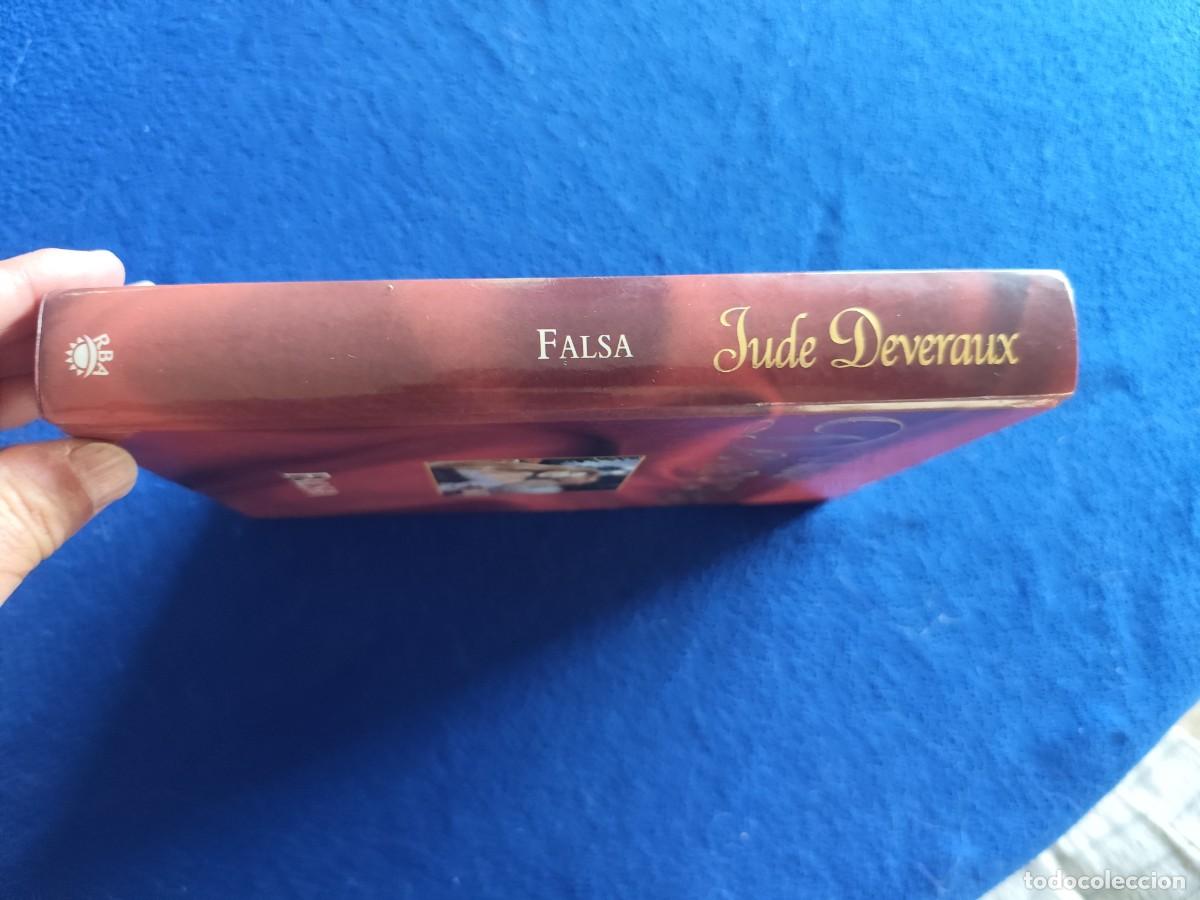 Libros de segunda mano: FALSA Jude Deveraux Ed. RBA 2005 - Foto 2