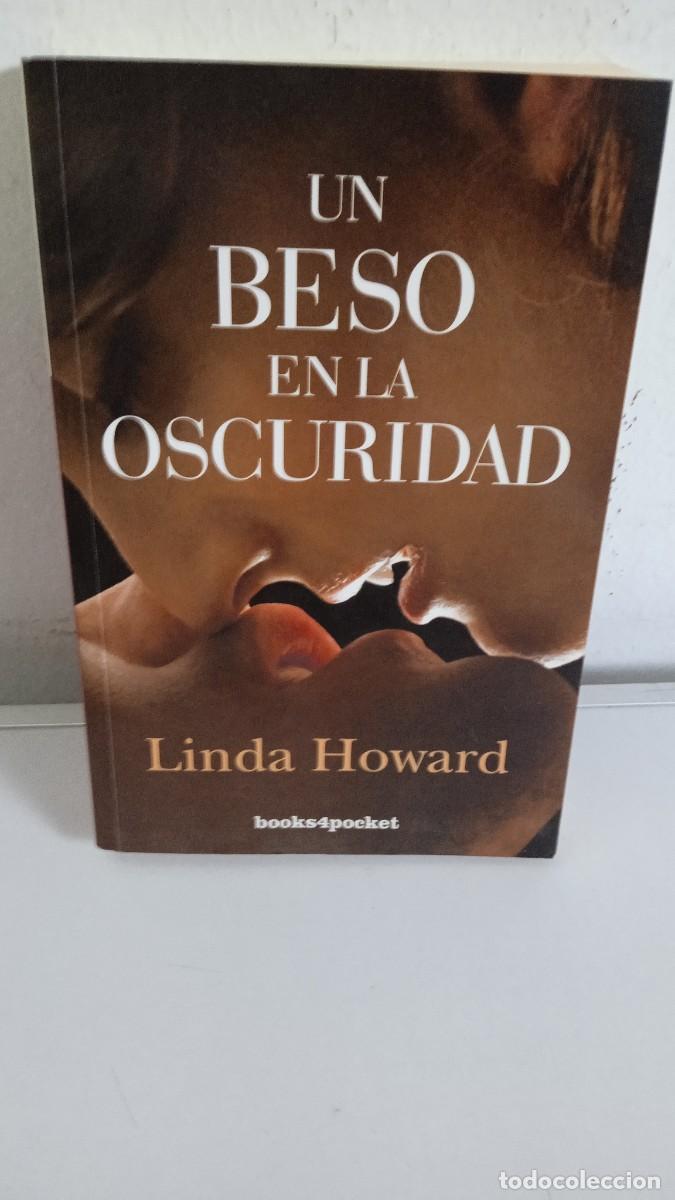 Libri di seconda mano: UN BESO EN LA OSCURIDAD Linda Howard