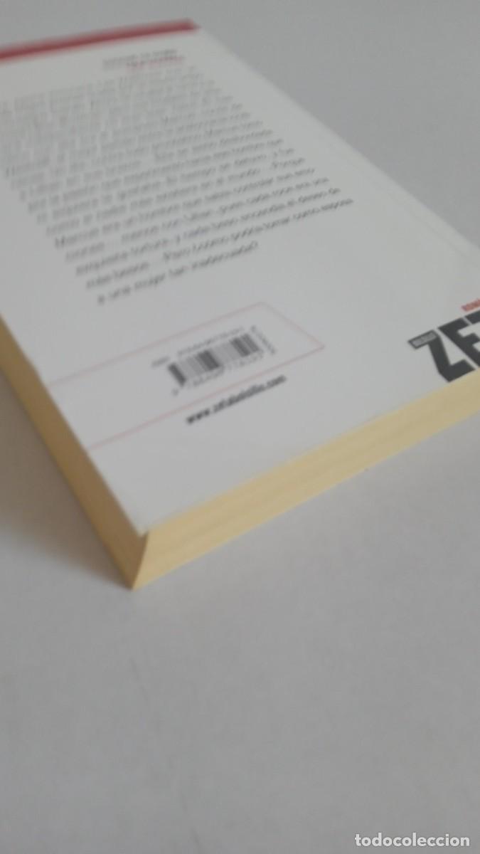 Libros de segunda mano: SUCEDI&Oacute; EN OTO&Ntilde;O Lisa Kleypas - Foto 4