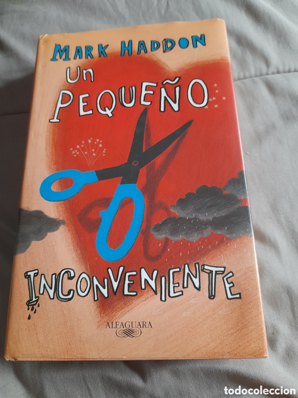 Second hand books: Novela Un peque&ntilde;o Inconveniente de Mark Haddon