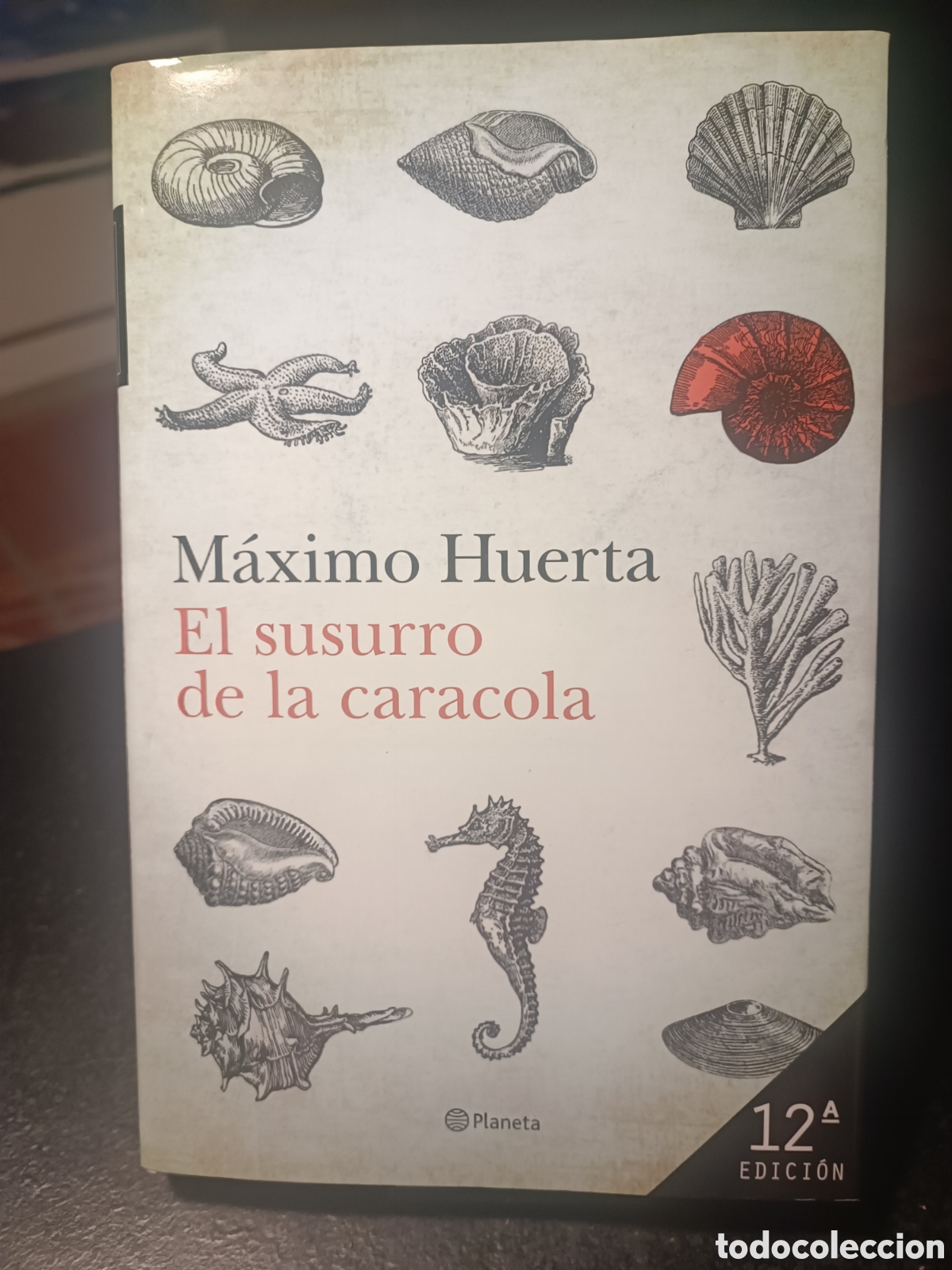 Libros de segunda mano: El susurro de la caracola m&aacute;ximo Huerta planeta tapa dura marzo 2026