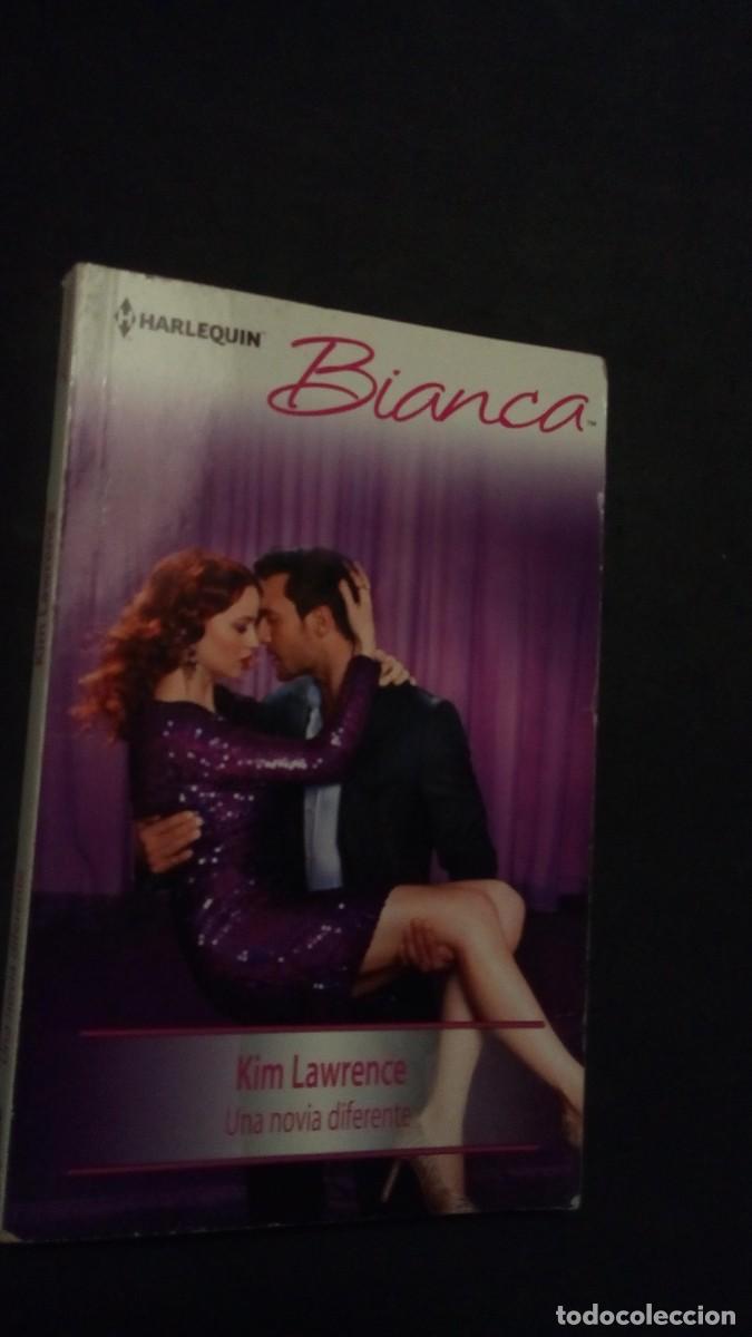Libros de segunda mano: KIM LAWRENCE-UNA NOVIA DIFERENTE-HARLEQUIN BIANCA-COMO NUEVO