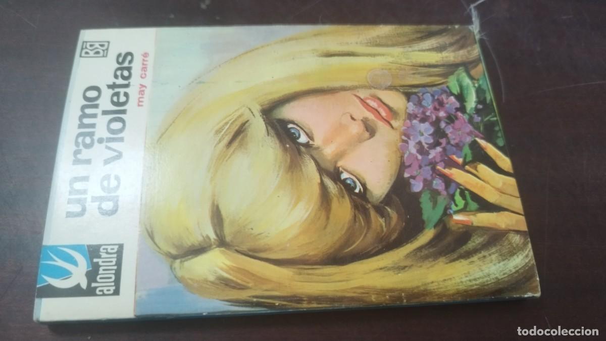 Libros de segunda mano: UN RAMO DE VIOLETAS / MAY CARRE / Z603 / BRUGUERA / ROMANTICA BOLSILLO
