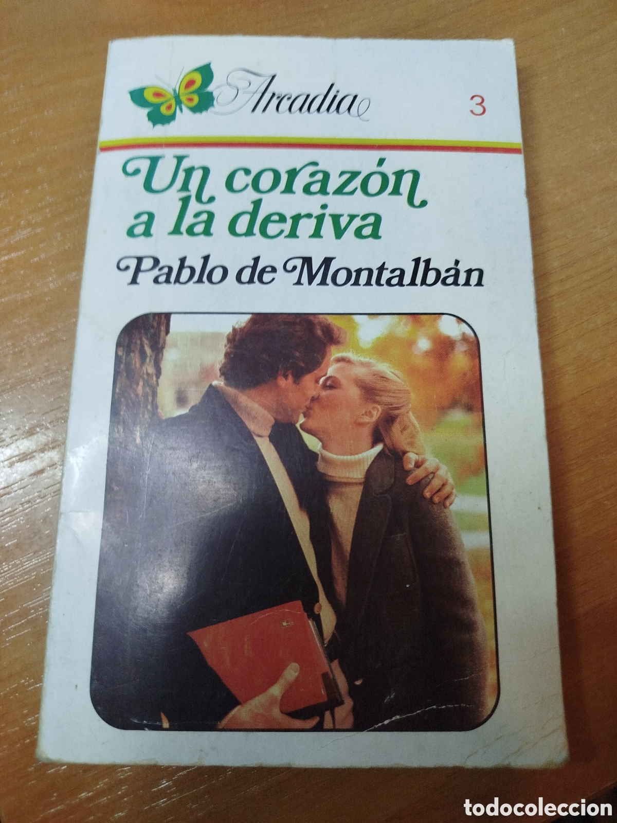 Libros de segunda mano: Un coraz&oacute;n a la deriva. Pablo de Montalb&aacute;n.