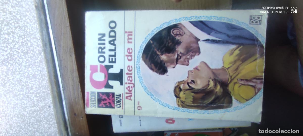 Libros de segunda mano: Al&eacute;jate de m&iacute;. Cor&iacute;n Tellado