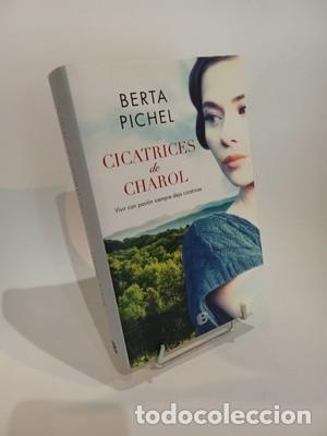 Libros de segunda mano: Berta Pichel. Cicatrices de charol