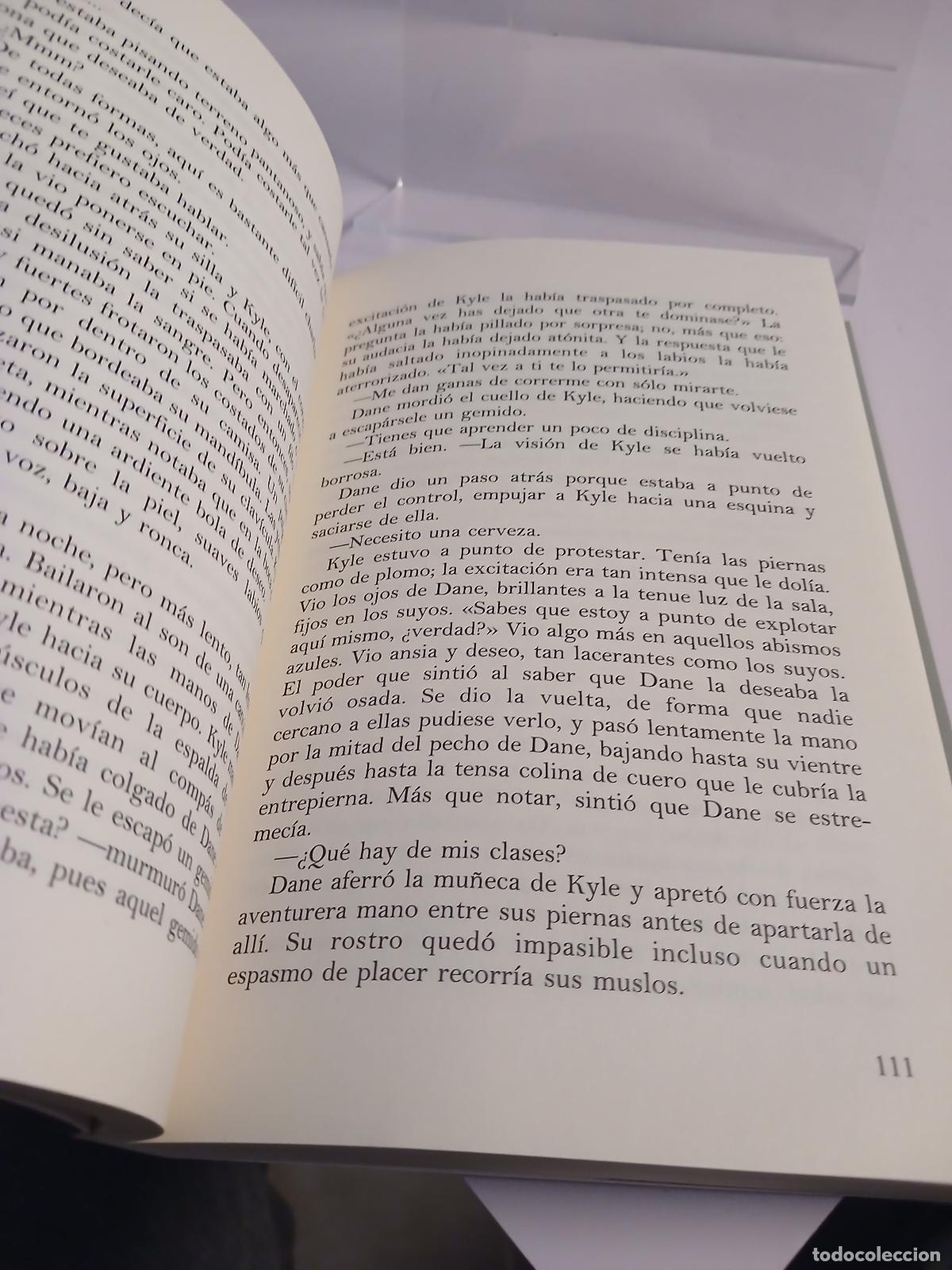 Libros de segunda mano: Las l&iacute;neas del deseo - Radclyffe - Foto 4