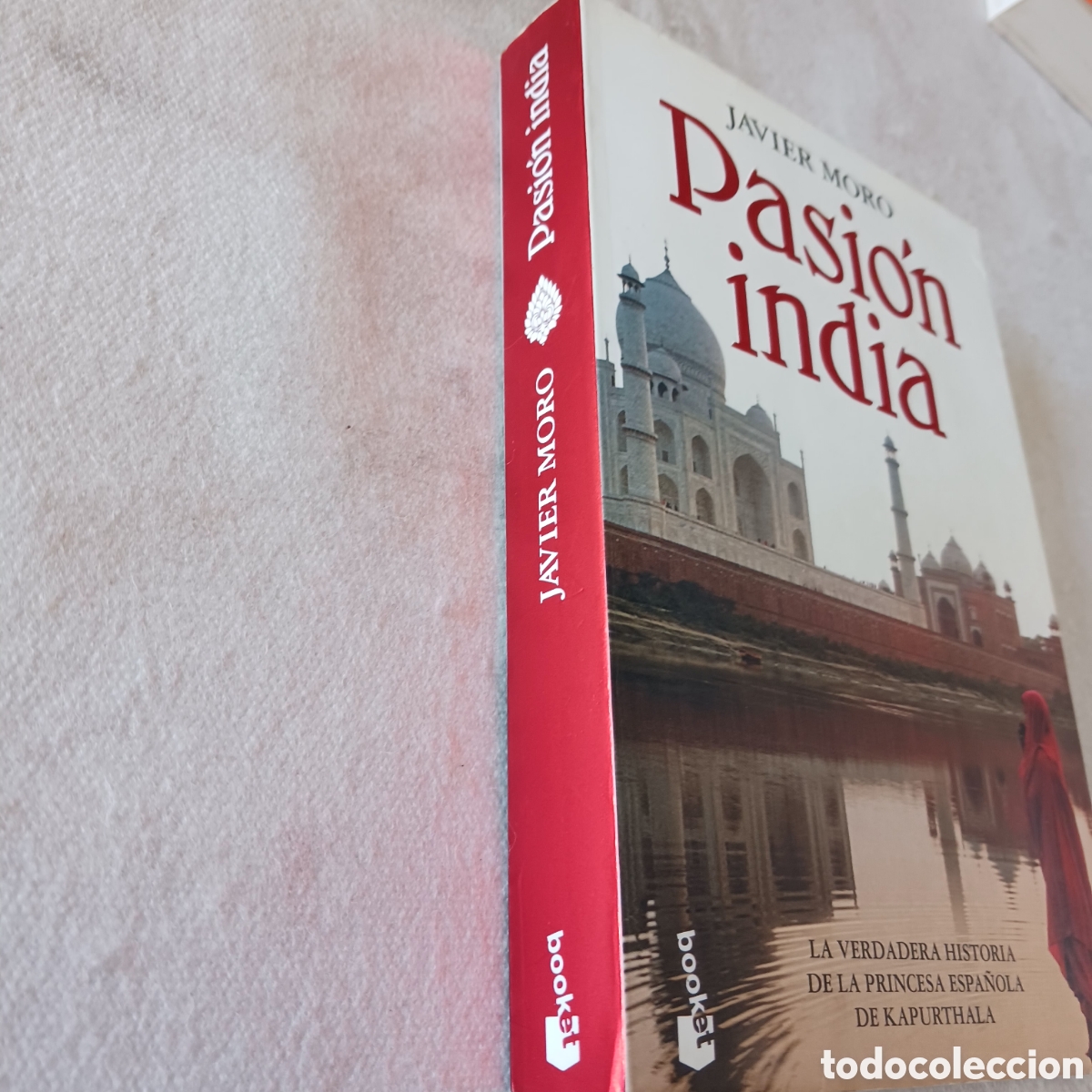 Libros de segunda mano: Pasi&oacute;n India de Javier Moro - Foto 2