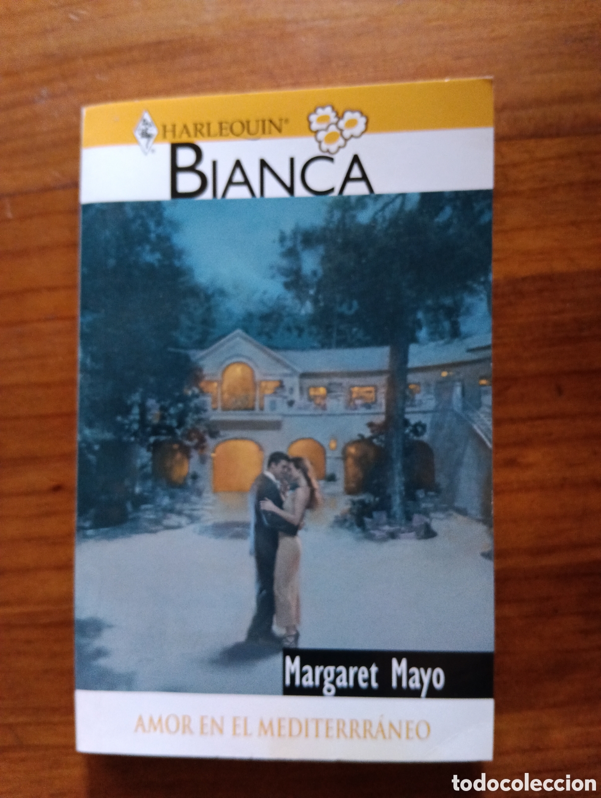 Libros de segunda mano: Amor en el Mediterr&aacute;neo - Margaret Mayo - Bianca. Harlequin, 2003