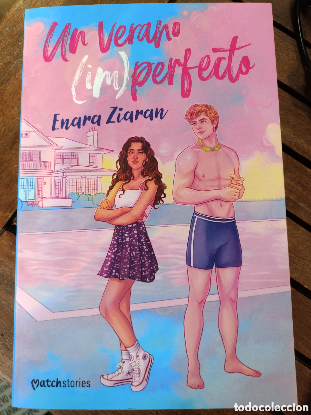 Libros de segunda mano: Un verano (im)perfecto por Enara Ziaran. Editorial Esencia, colecci&oacute;n Matchstories