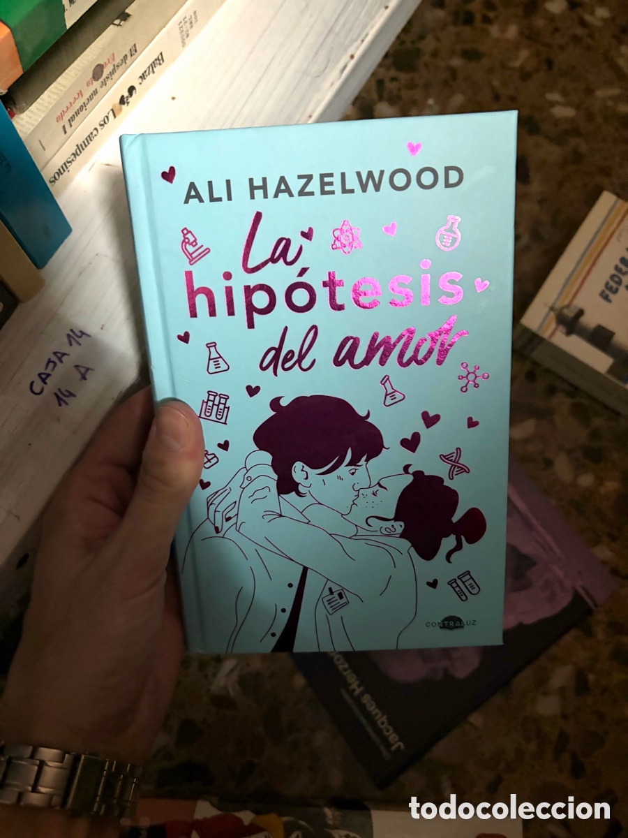 Libros de segunda mano: Caja14 ALI HAZELWOOD - LA HIPOTESIS DEL AMOR
