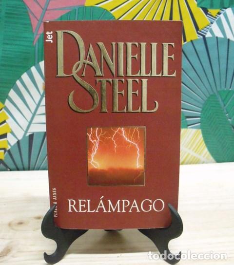 Libros de segunda mano: Libro Rel&aacute;mpago - Danielle Steel - Plaza & Jan&eacute;s