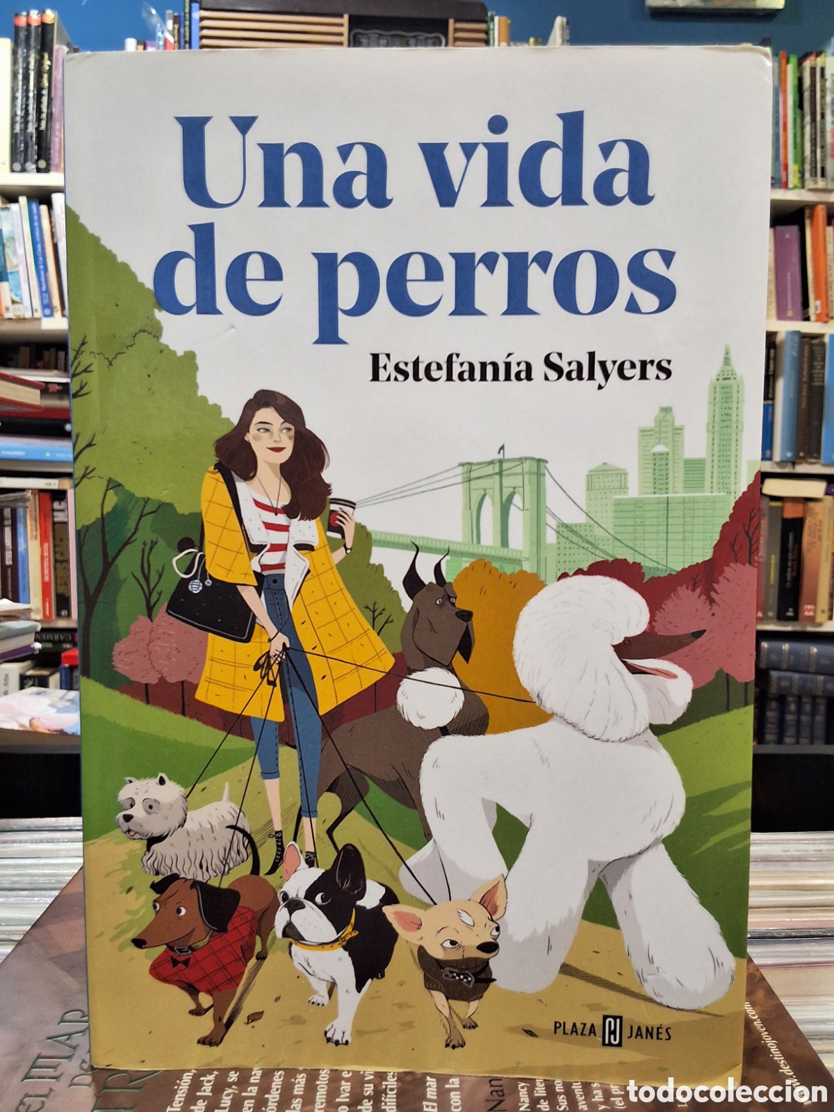 Libros de segunda mano: UNA VIDA DE PERROS - ESTEFANIA SALYERS - ENV&Iacute;O DESDE 1,95&euro;