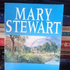 Libros de segunda mano: MARY STEWART - THORNYHOLD - EN INGLES TOTALMENTE