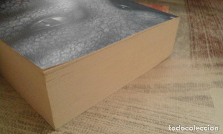 Libros de segunda mano: Eragon - Christopher Paolini - en ingl&eacute;s - Foto 5