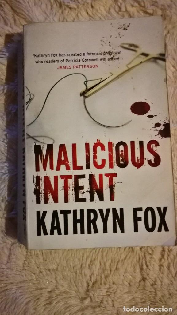 Libros de segunda mano: Malicious Intent - Kathryn Fox - Foto 1