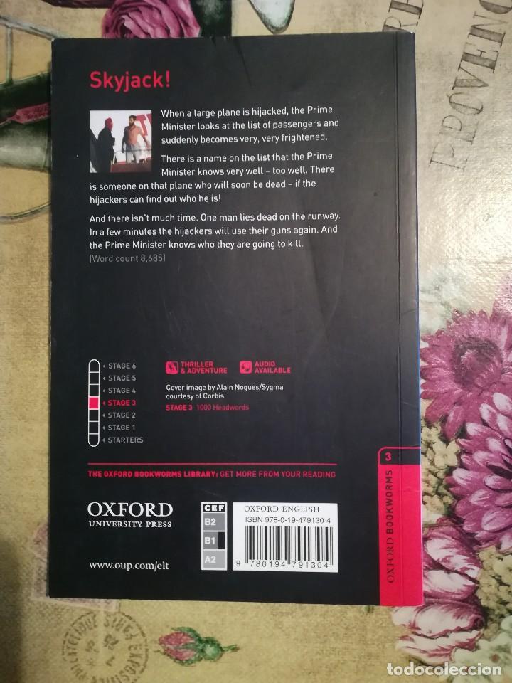 Libros de segunda mano: Skyjack! - Tim Vicary - en ingl&eacute;s - Foto 2