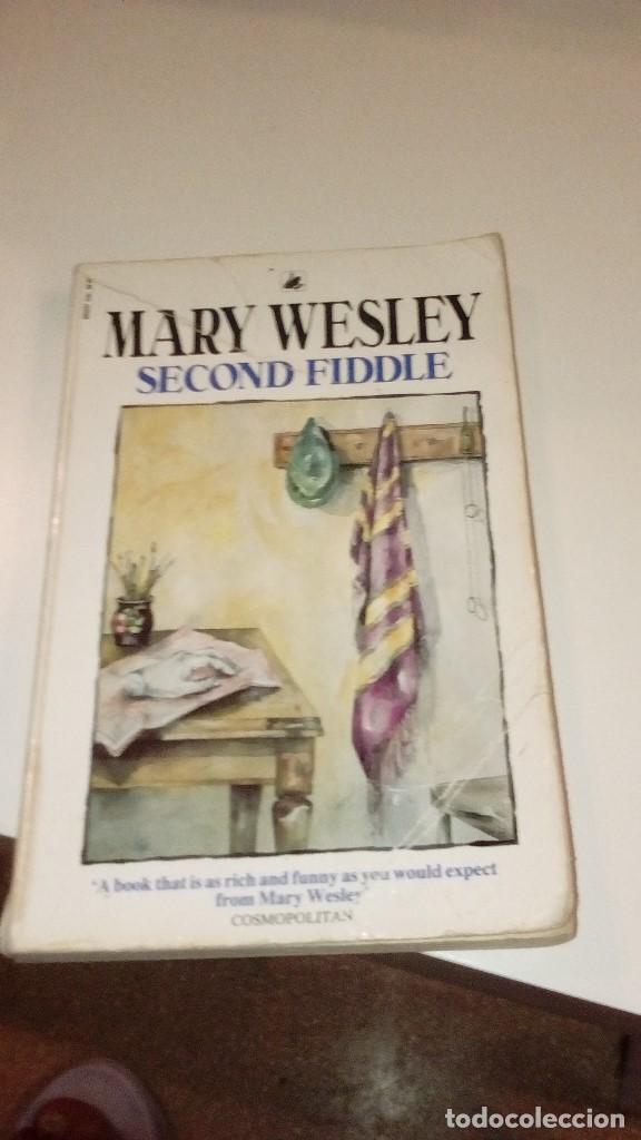 Libros de segunda mano: G-4 LIBRO EN INGLES MARY WESLEY SECOND FIDDLE - Foto 1