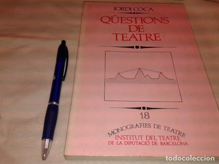 Libros de segunda mano: QUESTIONS DE TEATRE 1985 - Foto 1