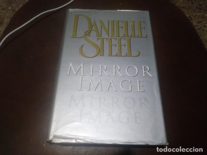 Libros de segunda mano: Libro BOOK BCA. DANIELLE STEEL. Mirror Image - Foto 1
