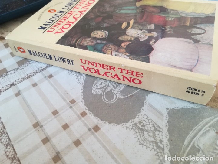 Libros de segunda mano: Under the volcano - Malcolm Lowry - en ingl&eacute;s - Foto 6