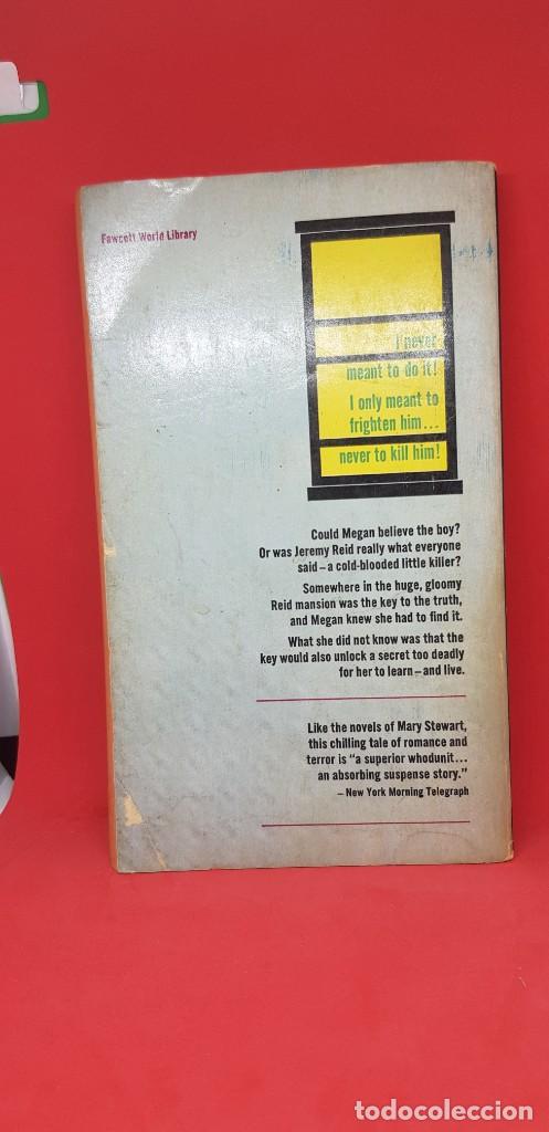 Libros de segunda mano: WINDOW ON THE SQUARE PHILLIS A. WHITNEY 1962 - Foto 3