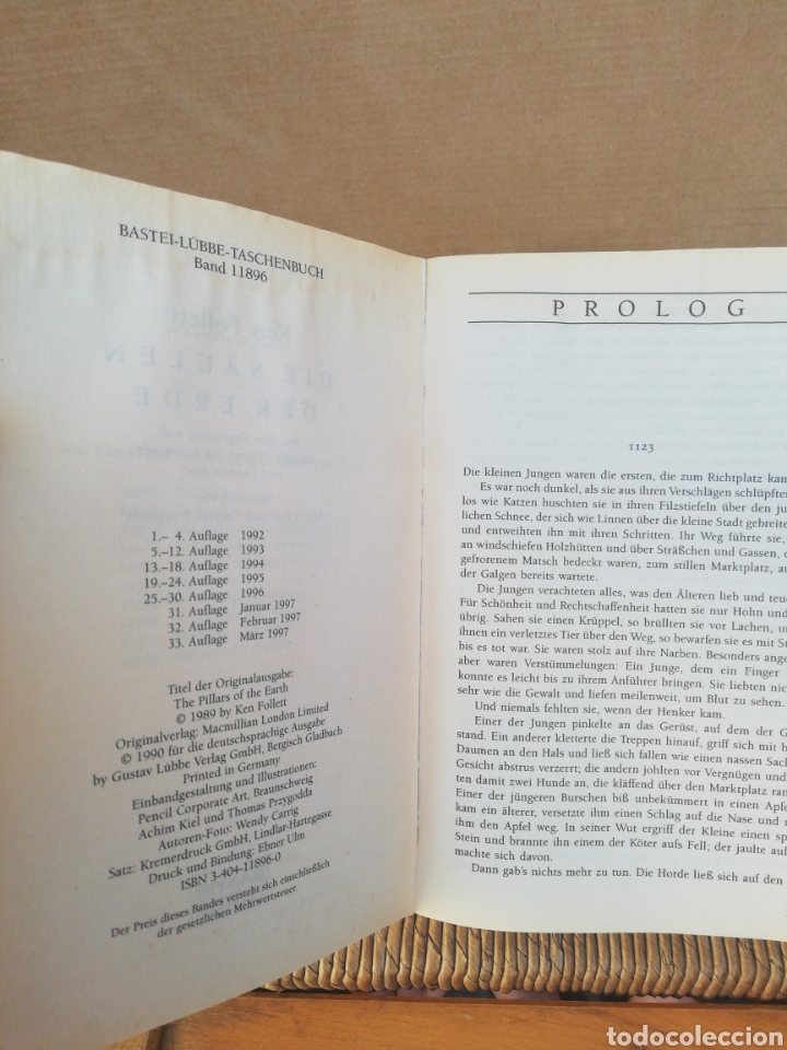 Libros de segunda mano: Die S&auml;ulen der Erde. Ken Follet - Foto 2